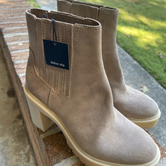 Dolce Vita Women's Tan Ankle Boots Size 7 - Picture 2 of 16